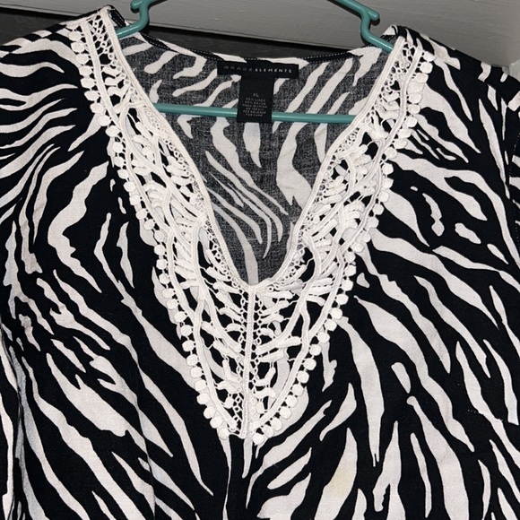 Zebra blouse - Picture 2 of 6